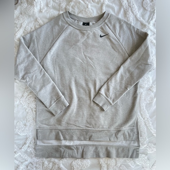 Nike sweatshirts - Picture 2 of 10